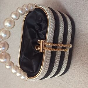 Sparkly Rhinestone Bucket Evening Bag